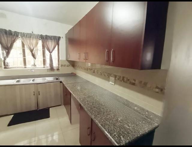 2 BEDROOM PROPERTY TO RENT IN RESERVOIR HILLS